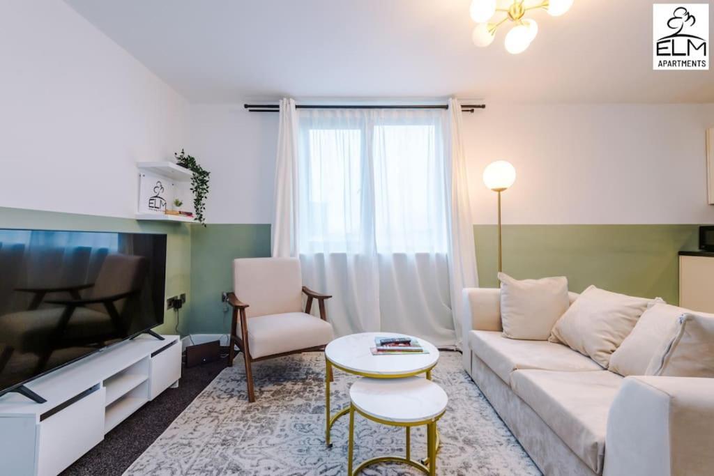 Cozy 1 Bedroom Apartment, Prime Location , Free Parking Manchester Exteriör bild